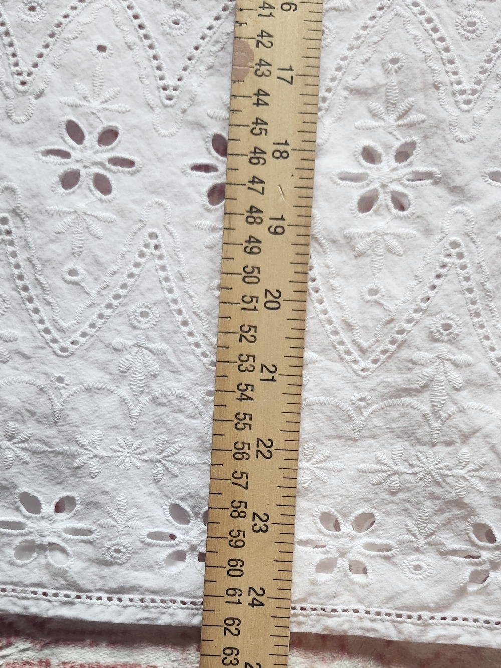 JJILL Women’s White Eyelet Peasant Top - Picture 8 of 8